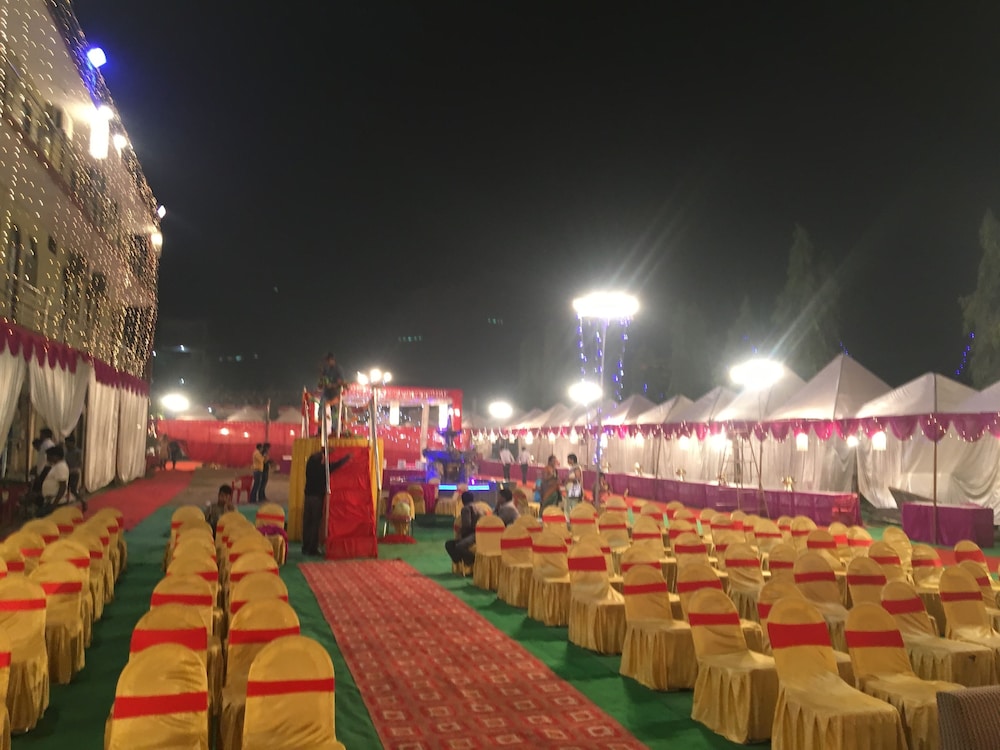Hotel Mangalam Palace 14/17