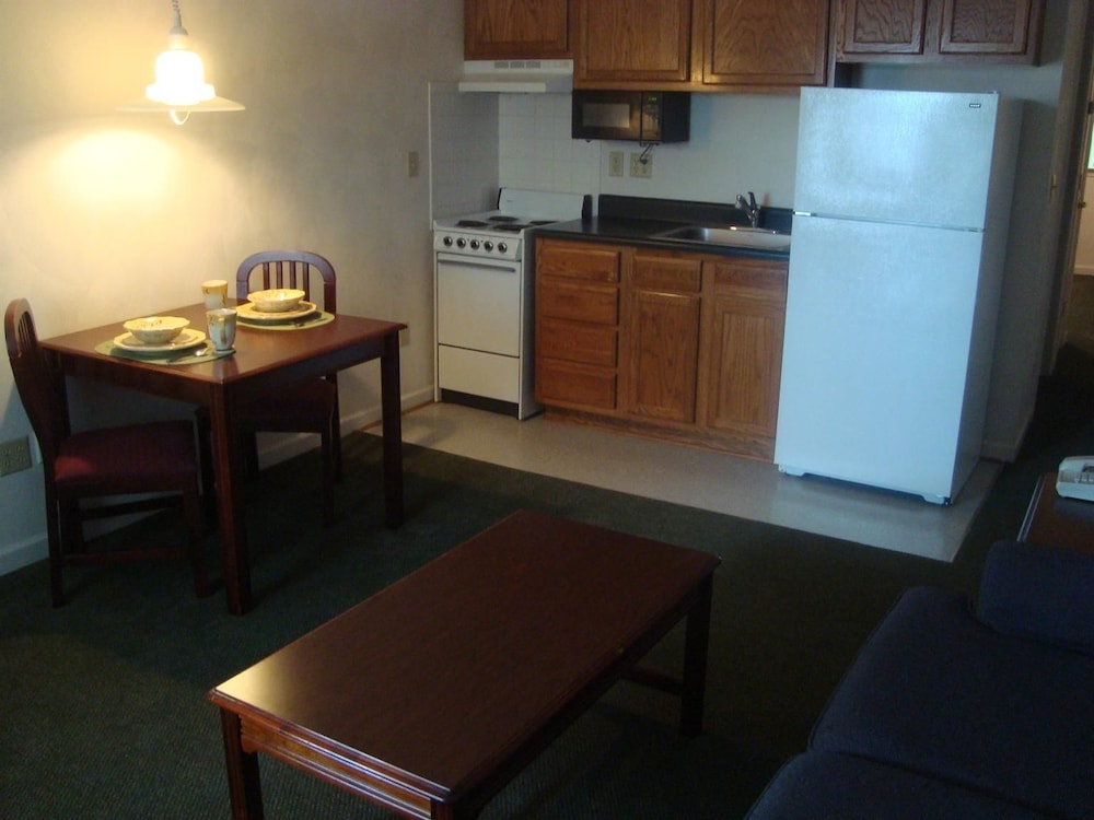 Affordable Suites Charlottesville 34/55