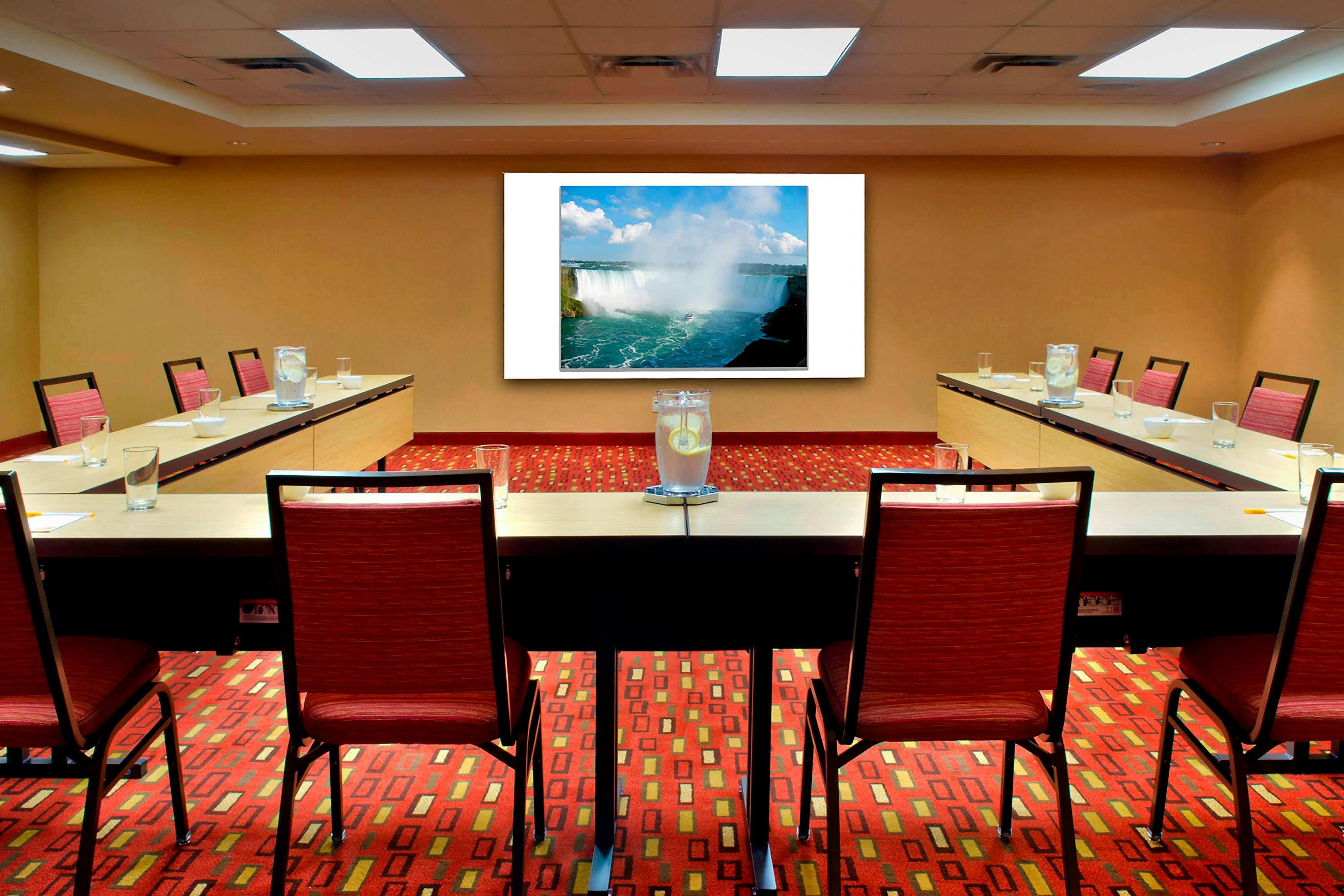 Courtyard By Marriott Niagara Falls 36/39