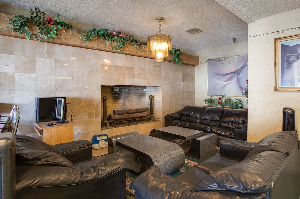 Best Whittier Inn 40/53