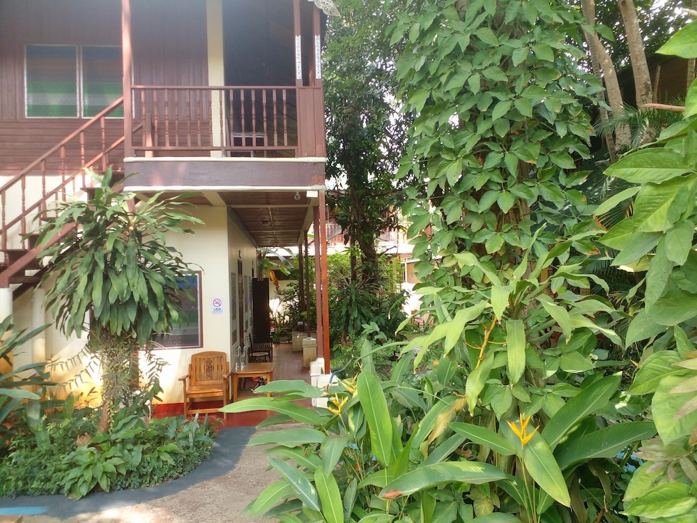 Golden Triangle Palace 54/60