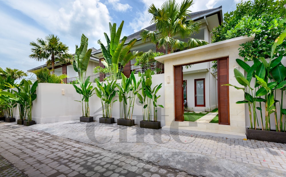 Echo Beach Villa and Apartment 55/65