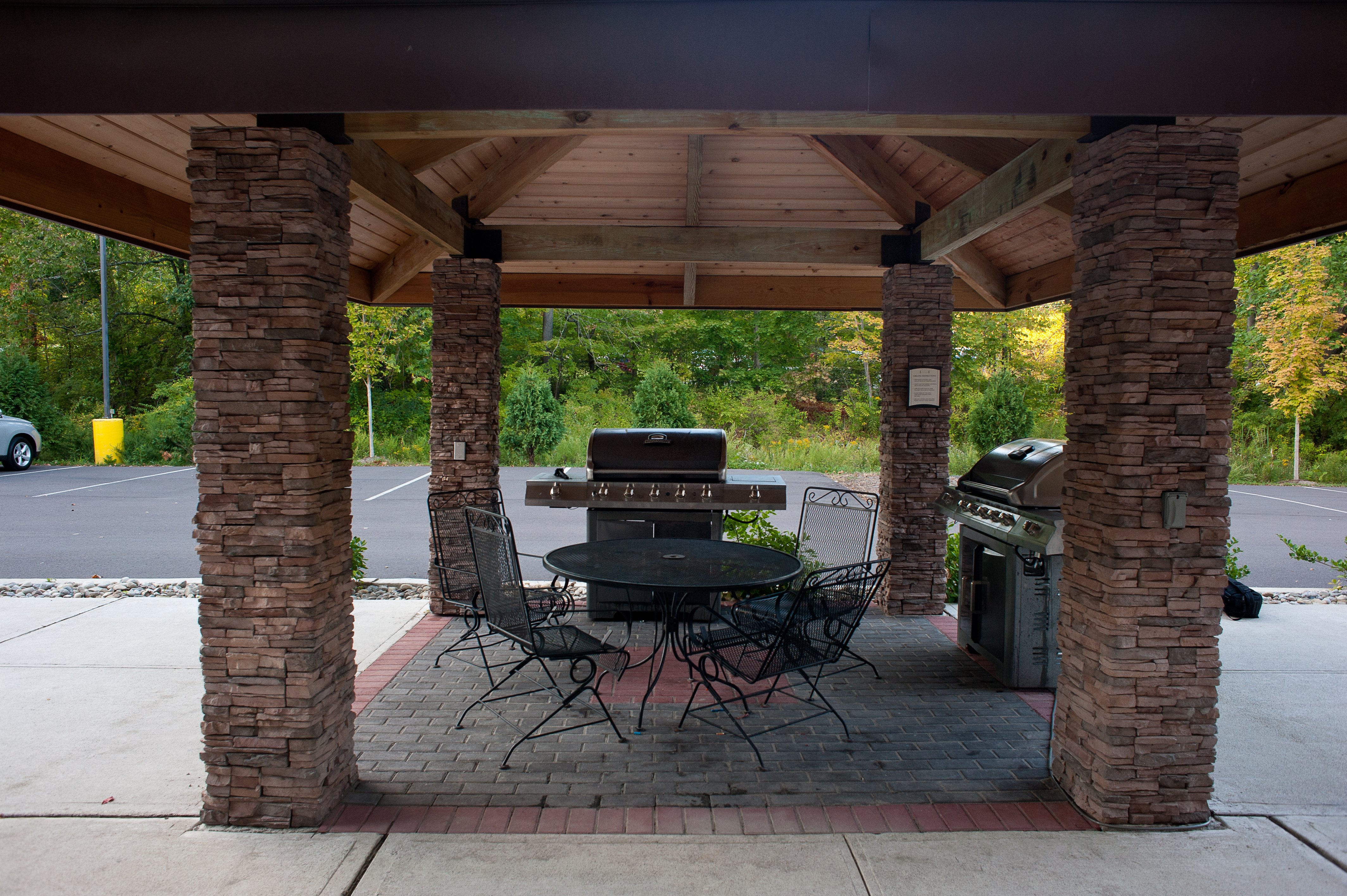 Staybridge Suites East Stroudsburg Poconos 66/69