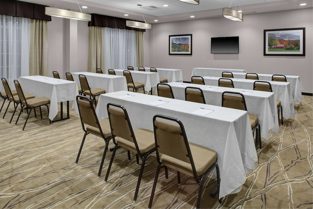 Hampton Inn and Suites Manchester VT 41/48