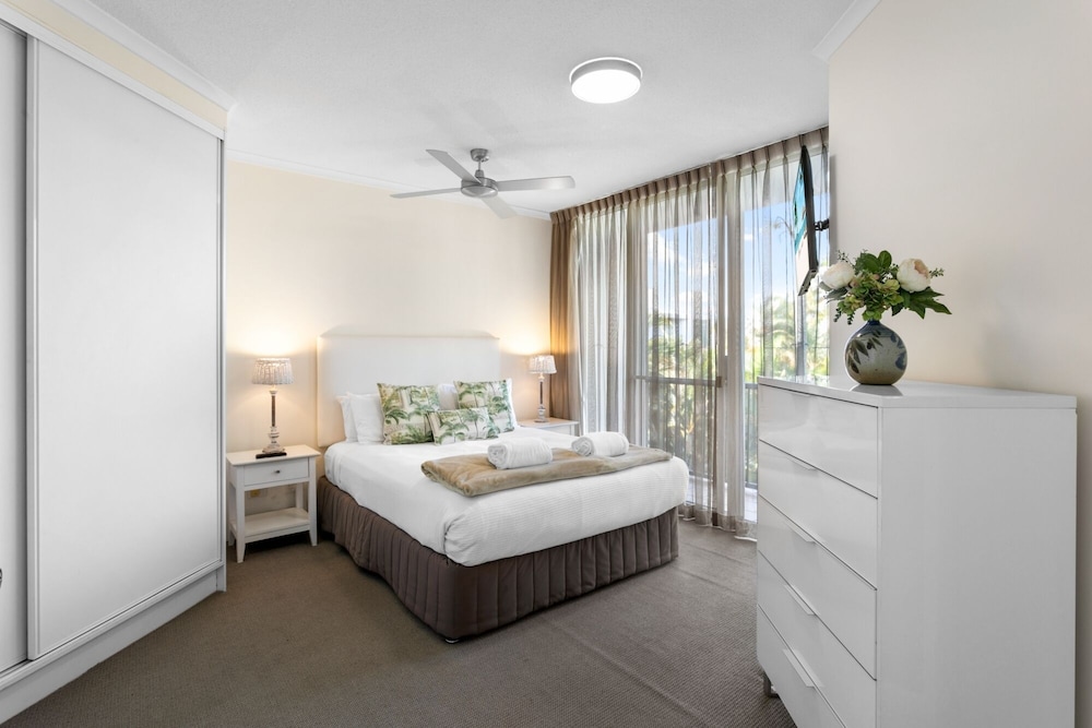 3 Bedrooms, Roof Top, Spa, Apartment, 2 Queen and Twin Beds