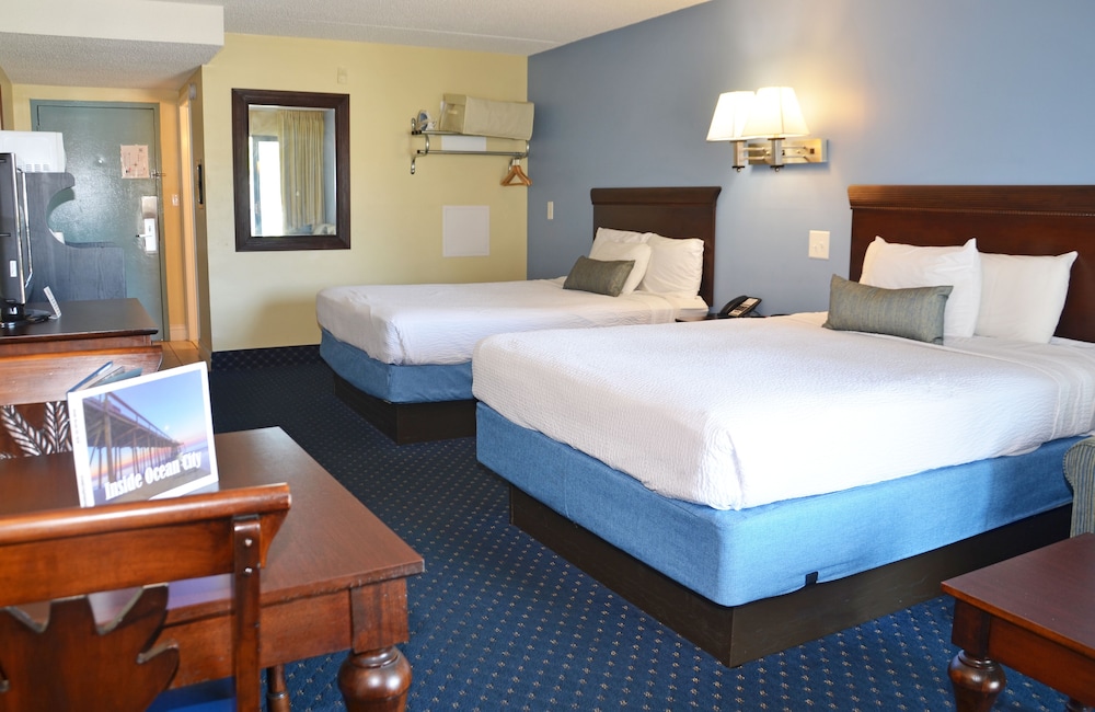 Coastal Palms Inn &amp; Suites 10/50
