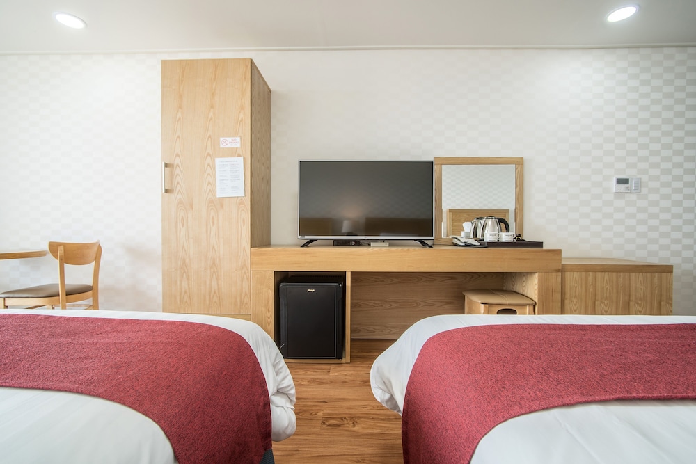 Breeze Bay Hotel 26/32