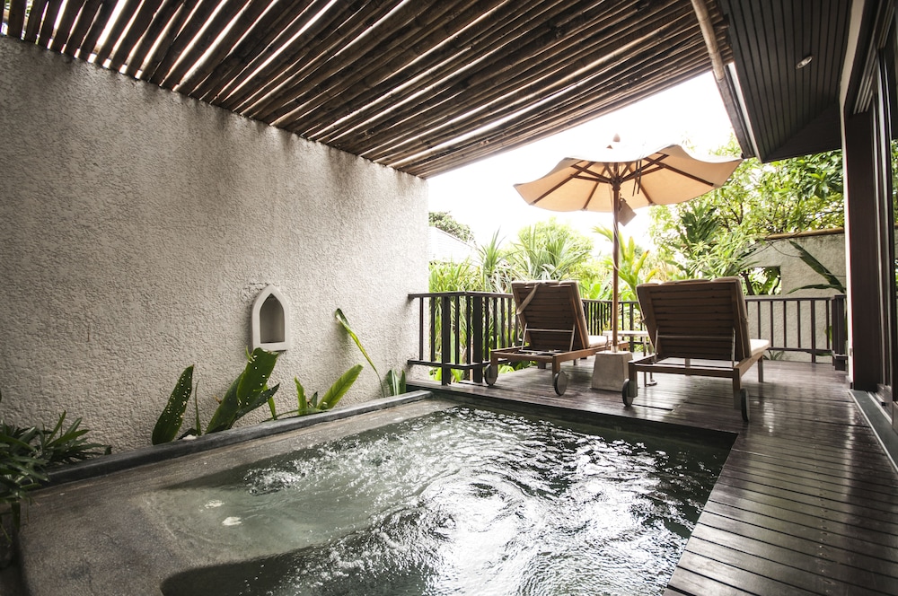 Sareeraya Villas and Suites 25/50