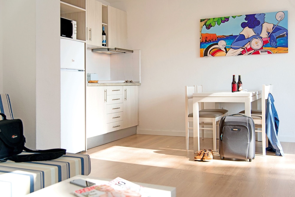 Apartamentos Mar Blanca 42/67