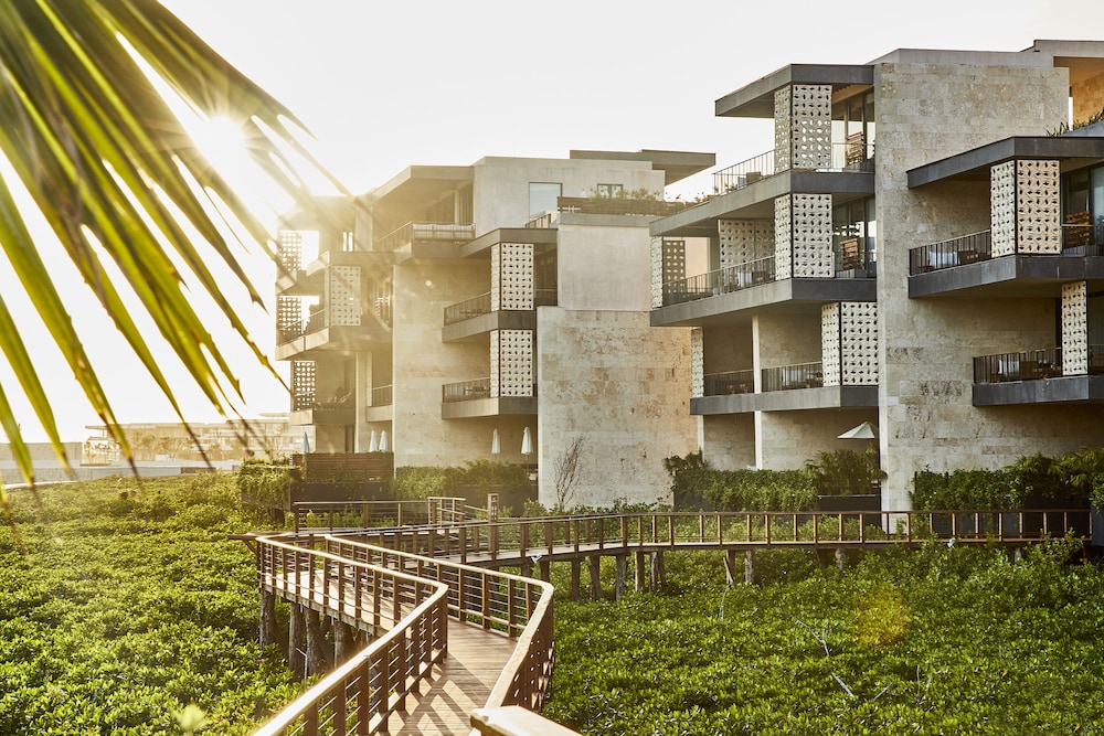 Etereo Auberge Resorts Collection 3/60