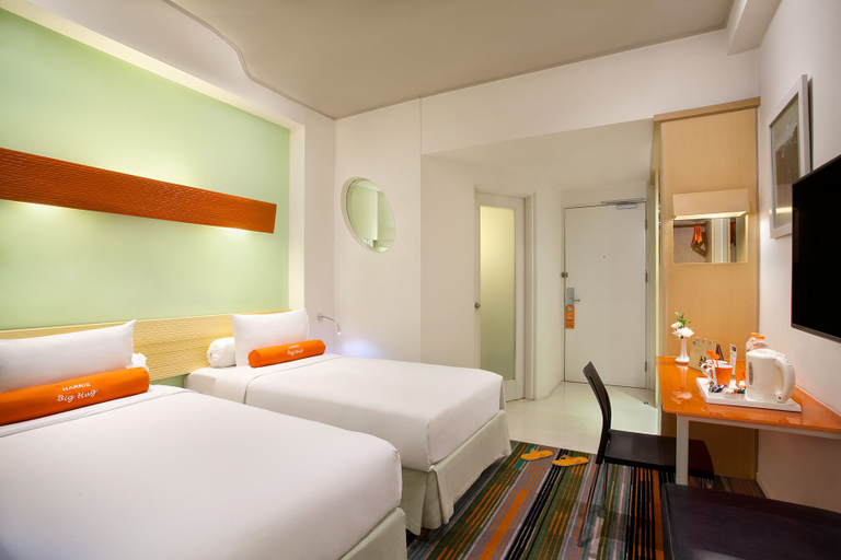 Harris, Deluxe, Twin Beds