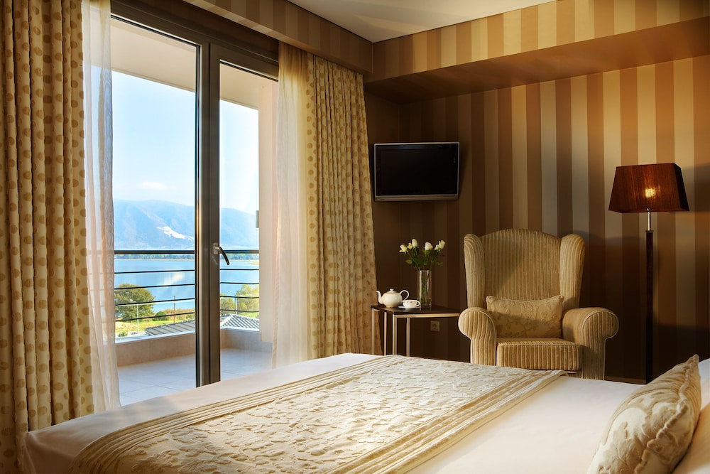 Limneon Resort & Spa 44/73