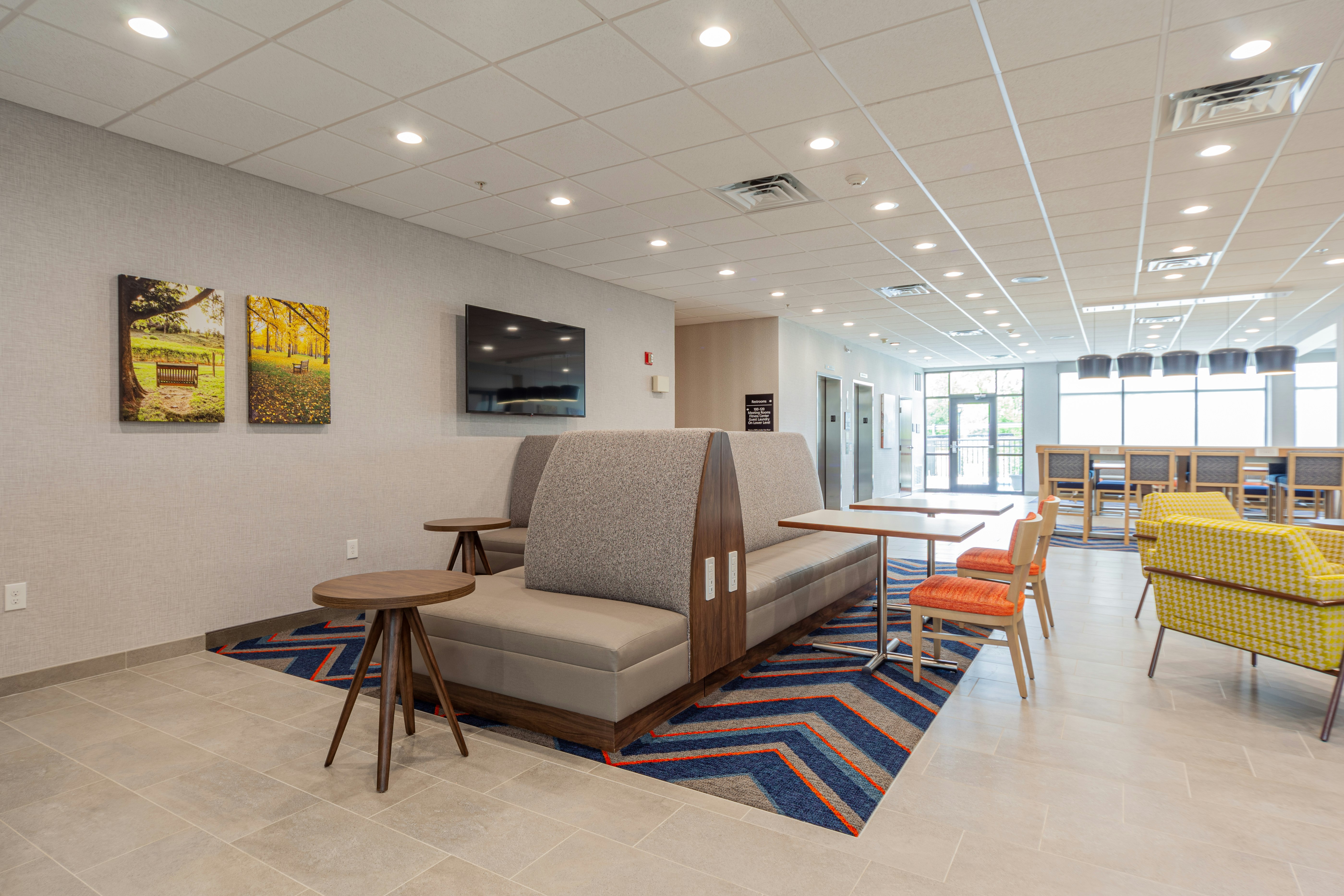 Hampton Inn - Winchester N/Convention Center 30/48
