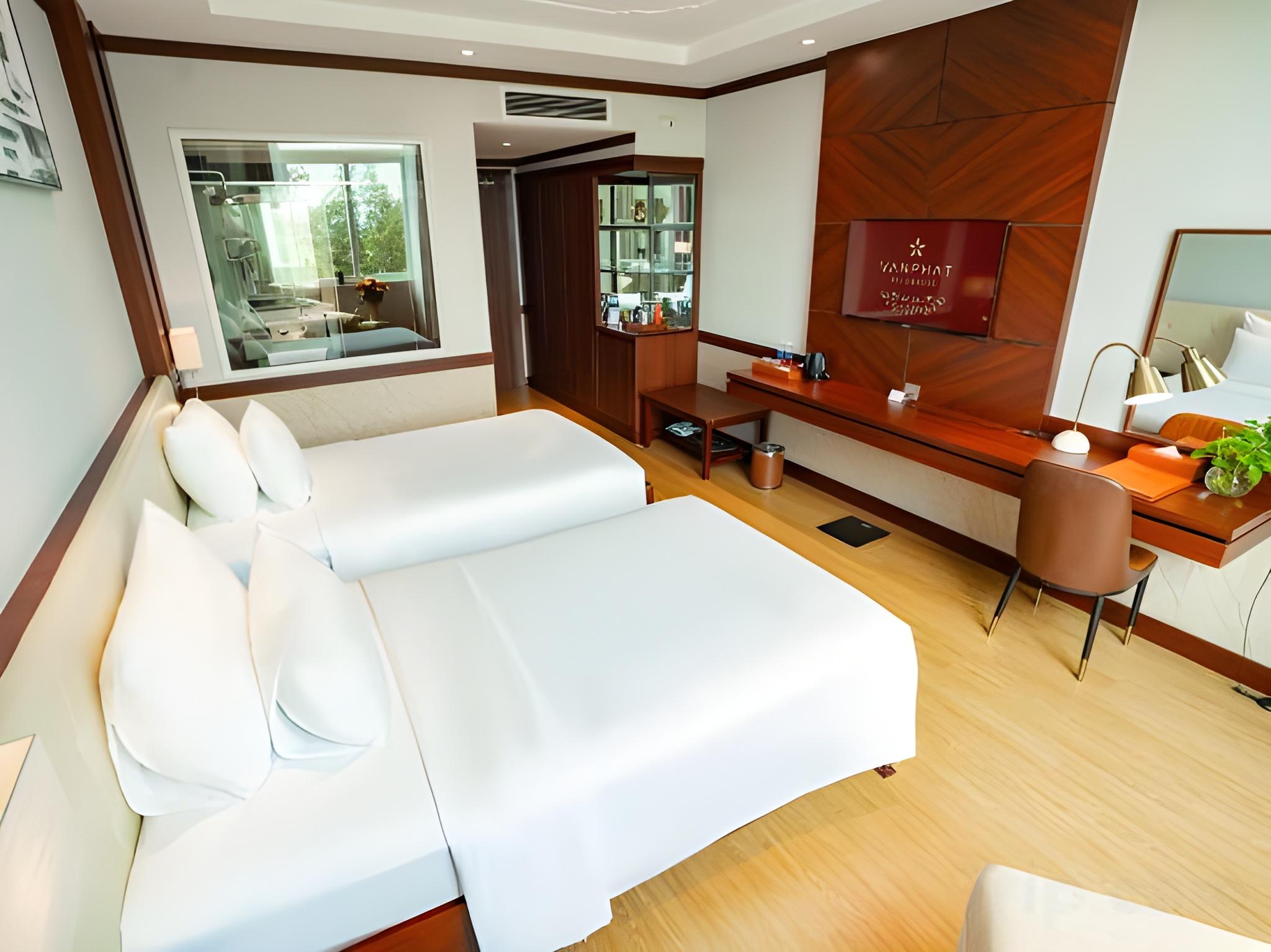 Oriental, Suite, Twin Beds, River View
