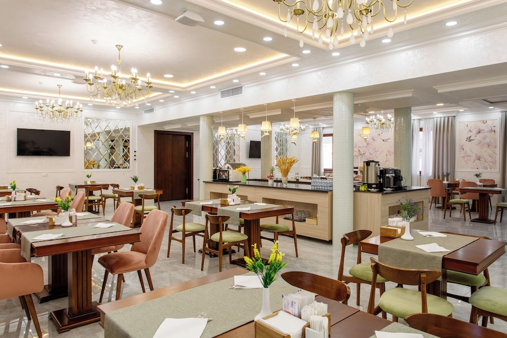 Navruz Hotel Tashkent 56/70