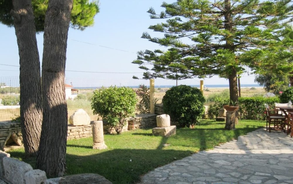 Apollon Hotel 24/28