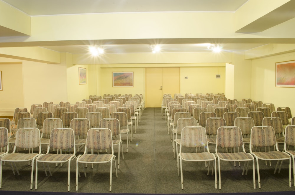 Gala Hotel Y Centro de Eventos 39/50