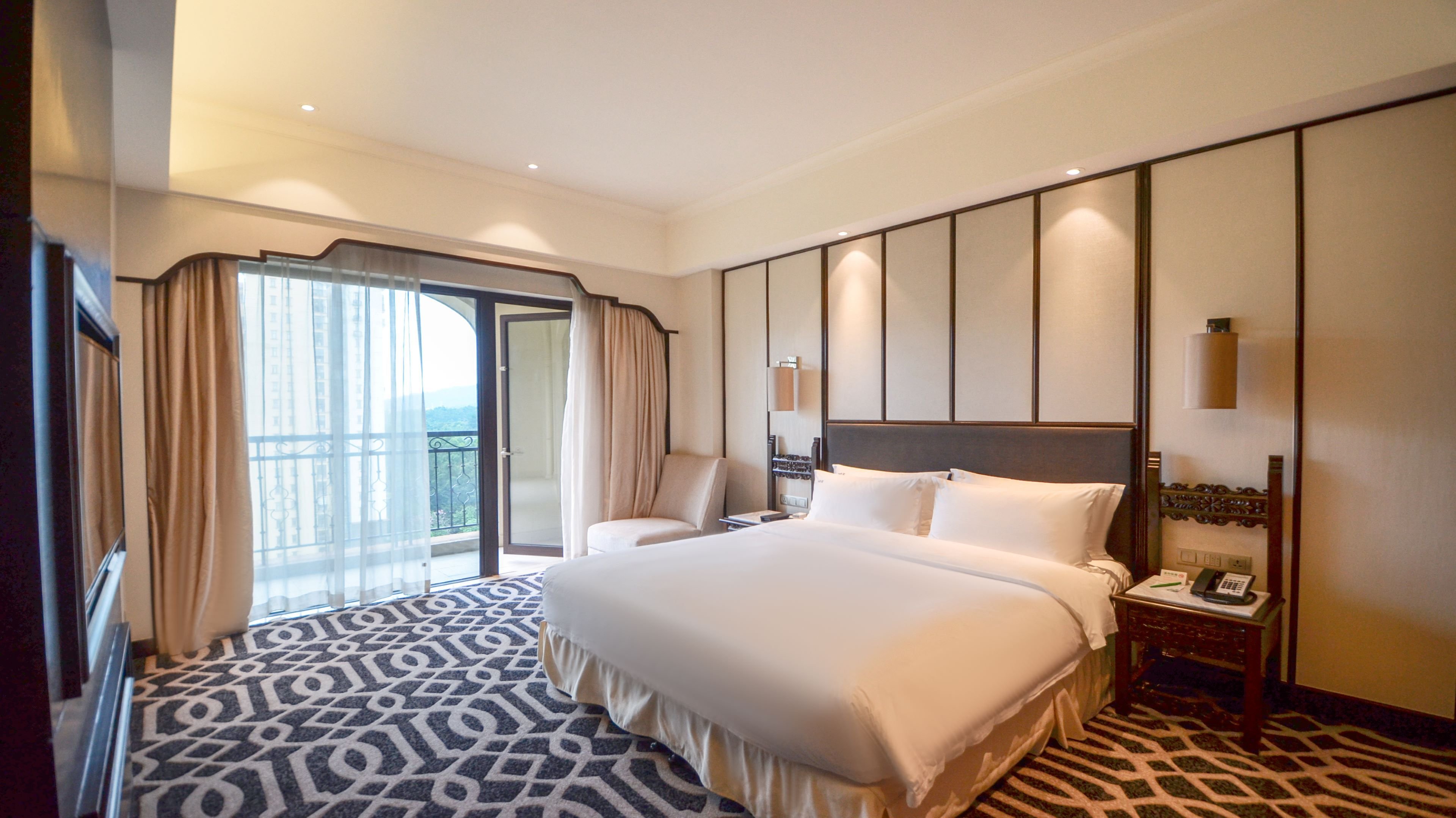 Holiday Inn Guangzhou Airport Zone 18/70