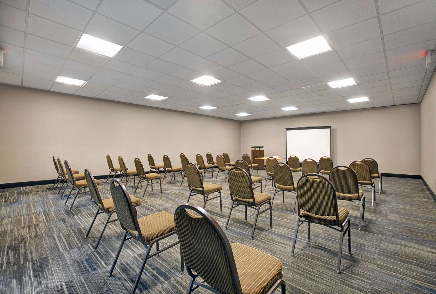 Homewood Suites By Hilton Charlotte Ayrsley Nc 19/24
