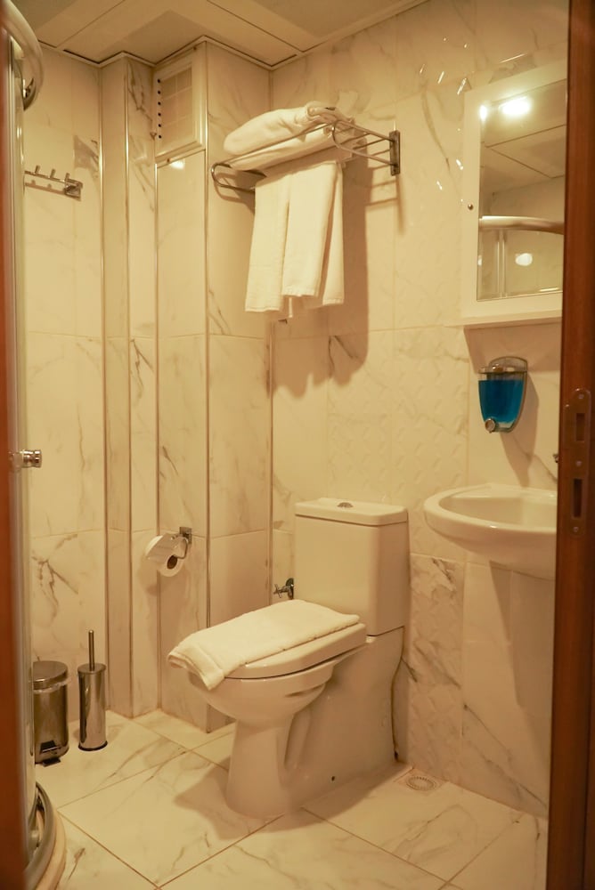 Otel Cinas 34/36