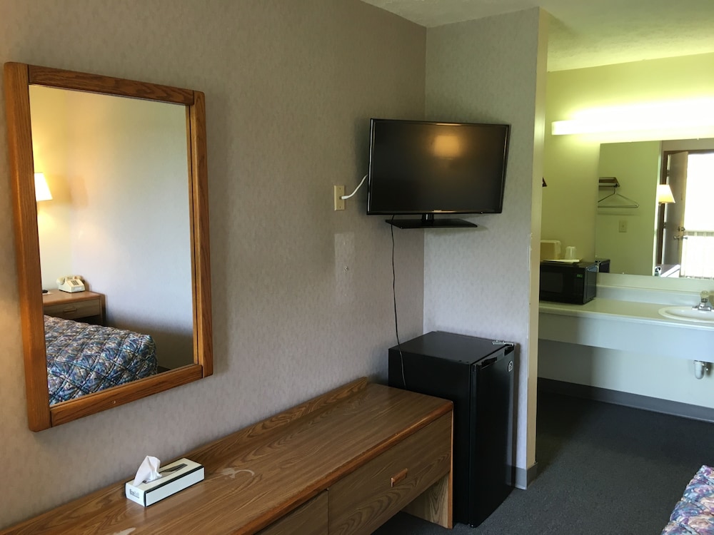 Salt Creek Inn 19/36