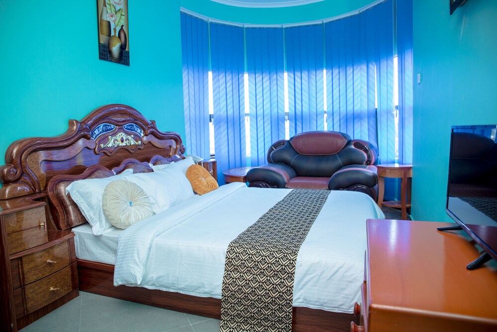 Bl Airport Hotel 15/45