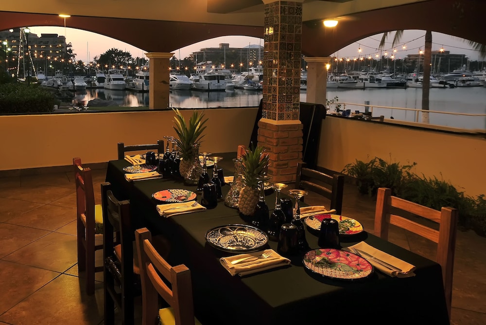 Hotel Boutique Marina Banderas 39/50