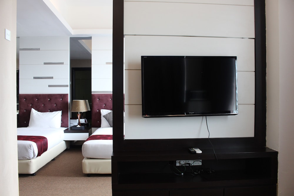 Paradise Spa Hotel 30/62