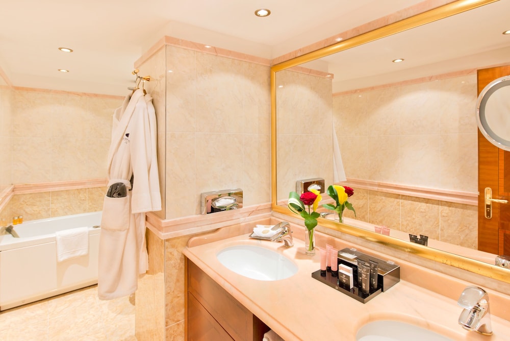 Swiss Diamond Hotel Lugano 13/84