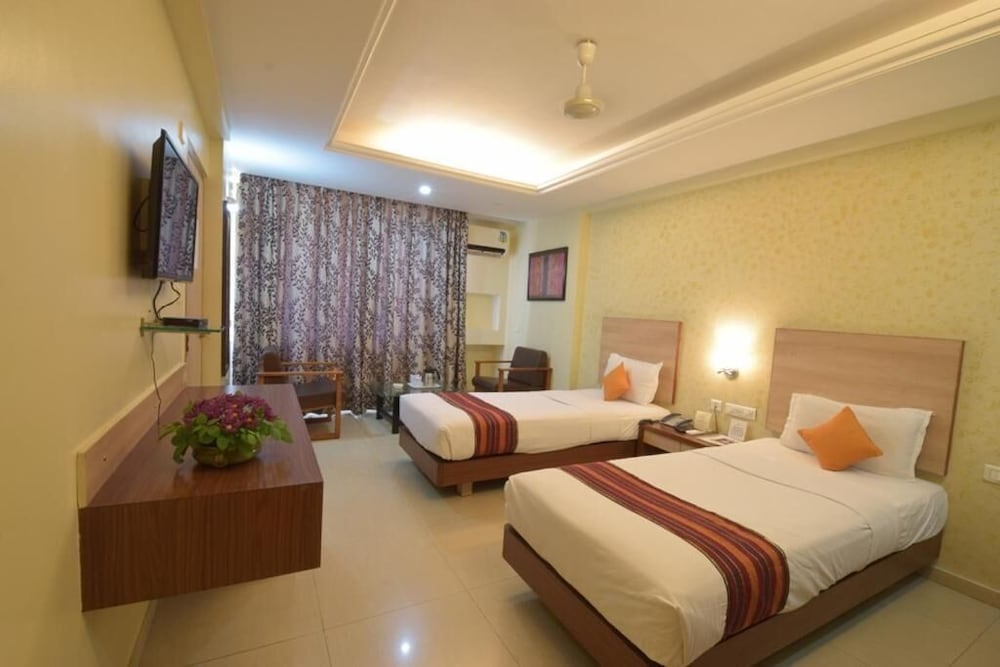 HOTEL PEARL 14/25
