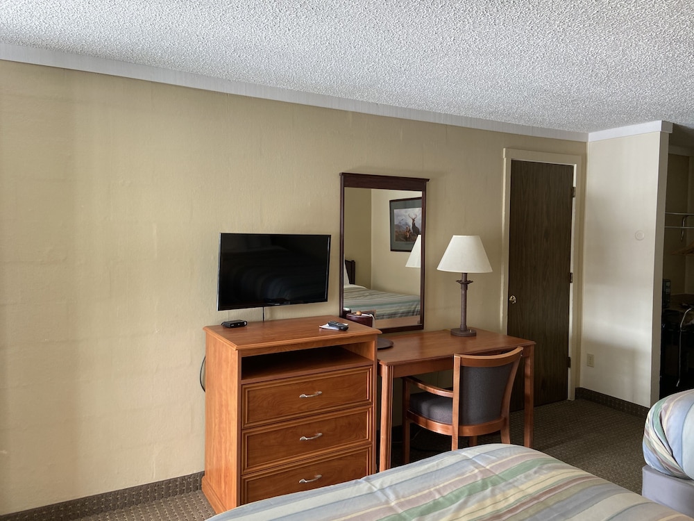 Snowshoe Motel 51/72