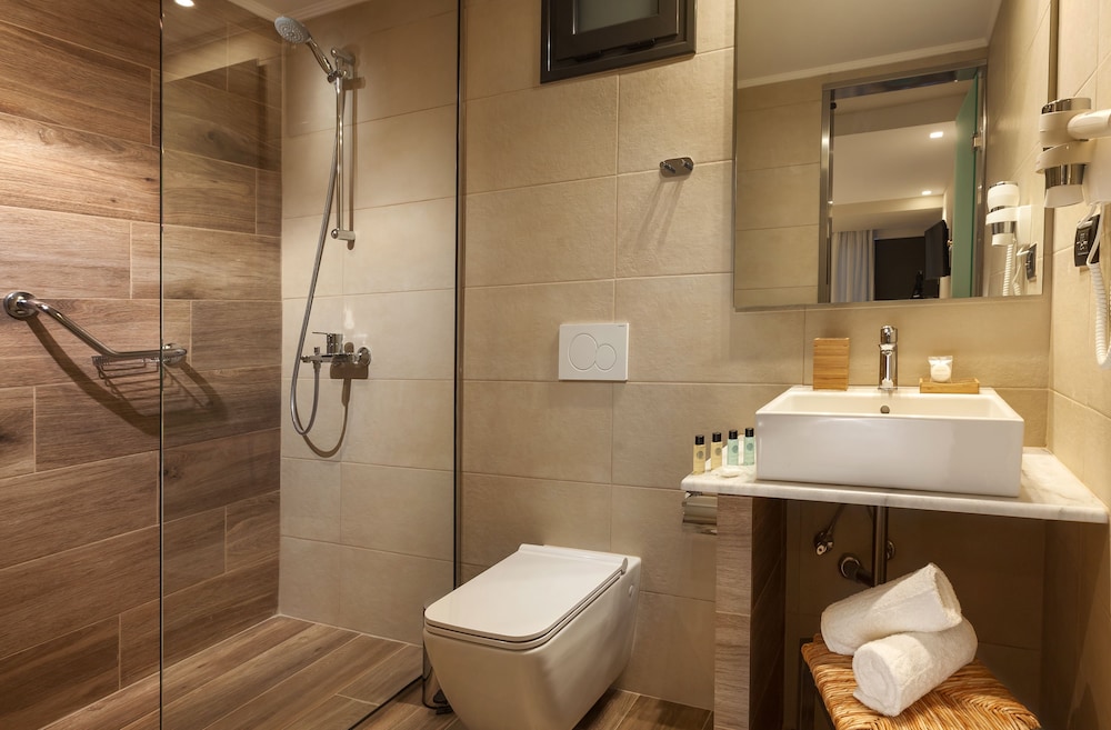 Carian Hotel And Spa 63/66