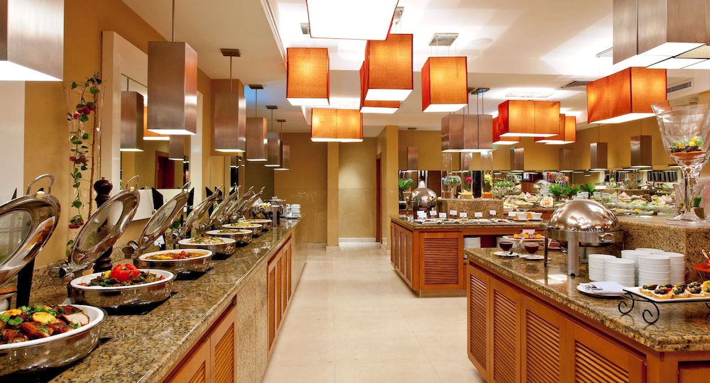 بارك إن باي راديسون الخبر(Park Inn By Radisson Al Khobar Hotel) 57/74