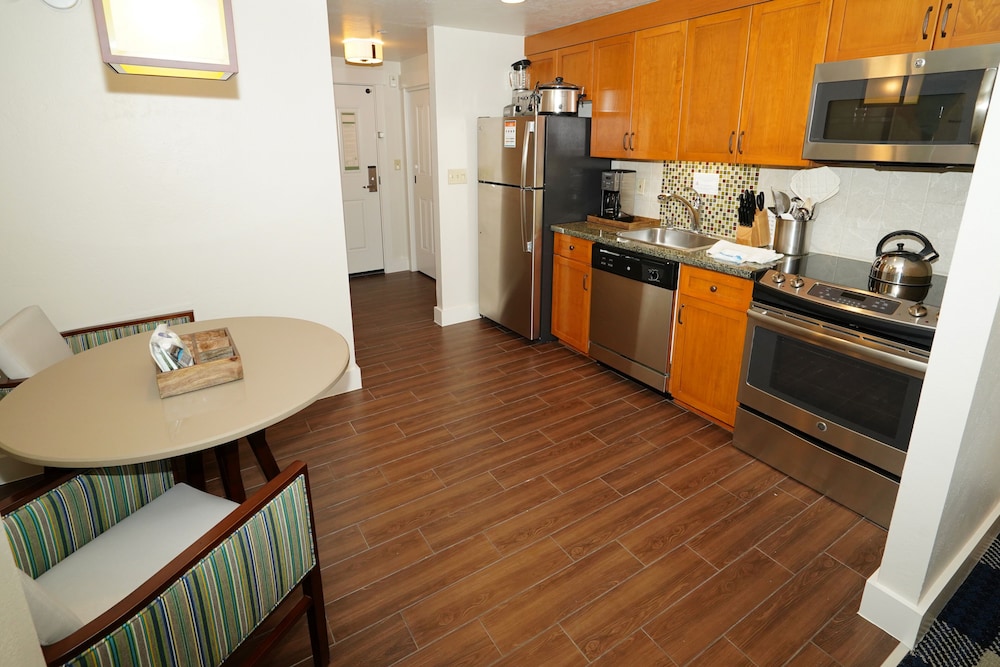 Heavenly Village Condos 49/67