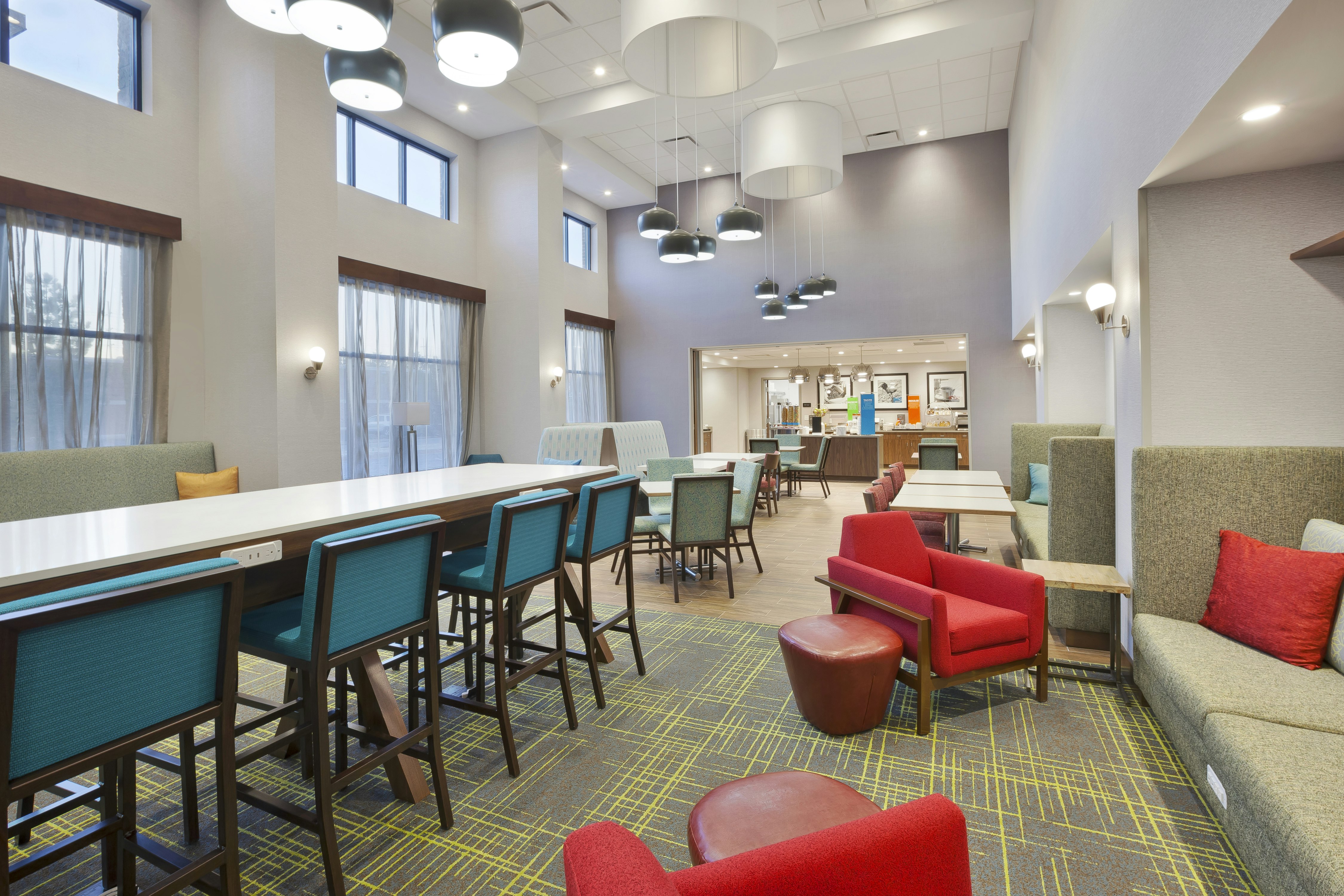 Hampton Inn & Suites Grandville Grand Rapids South 28/35
