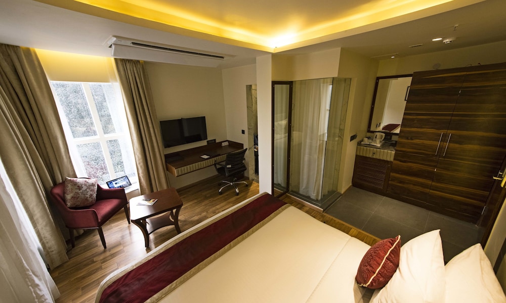 Hotel Connaught Royale 40/51