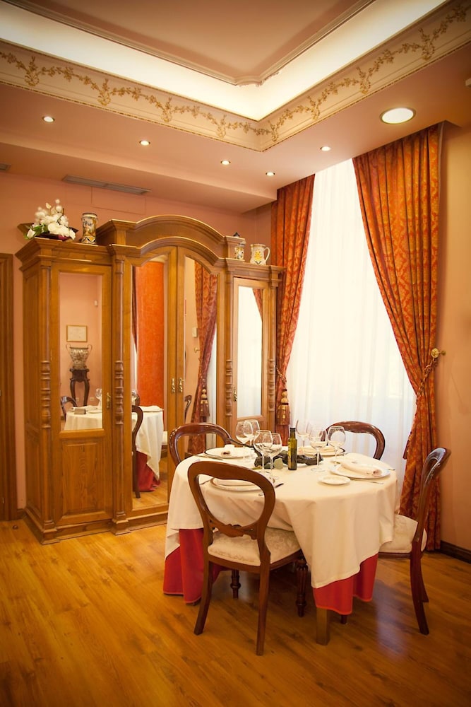 Palacio Azcarate Hotel 48/58