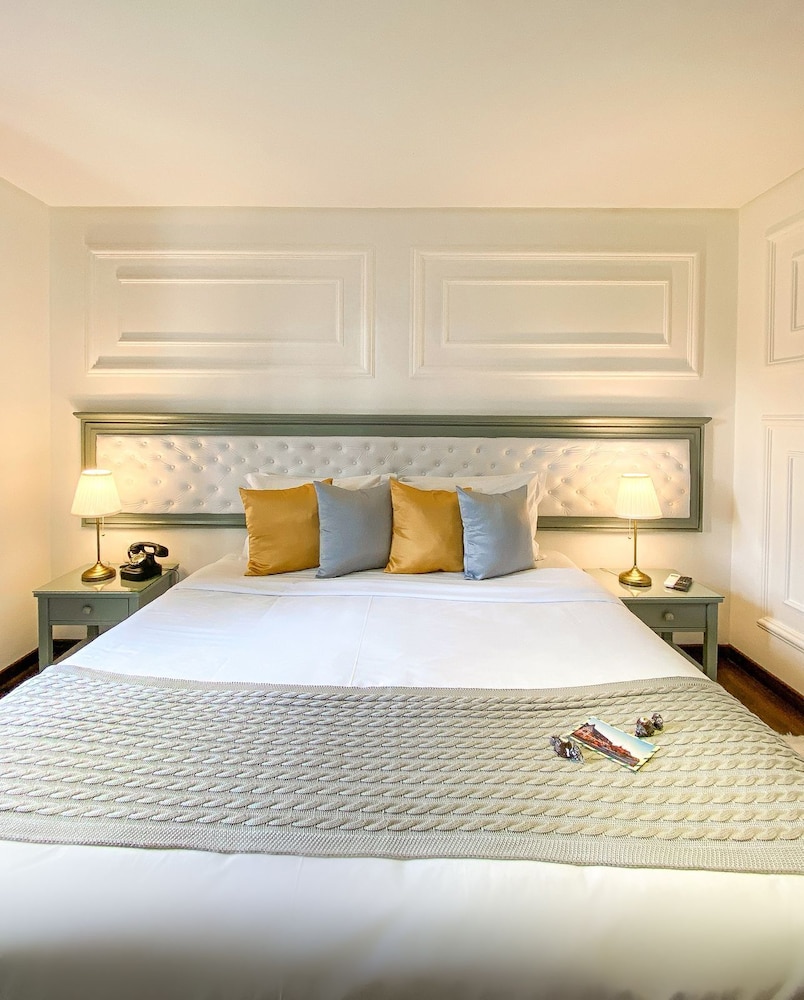 Flame Hotel Canela 8/50
