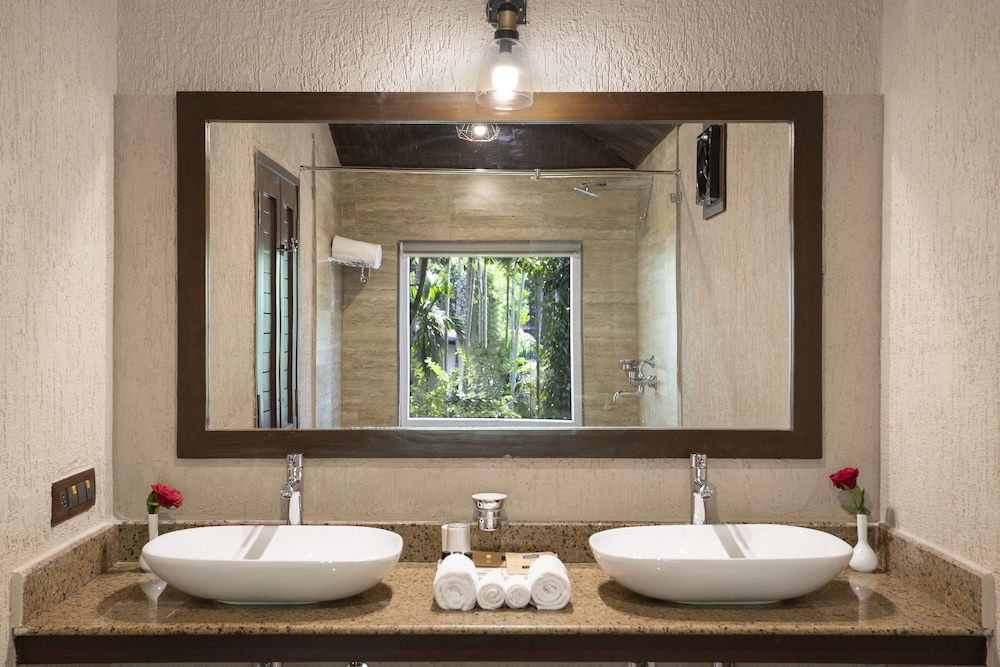Stone Wood Nature Resort 42/43