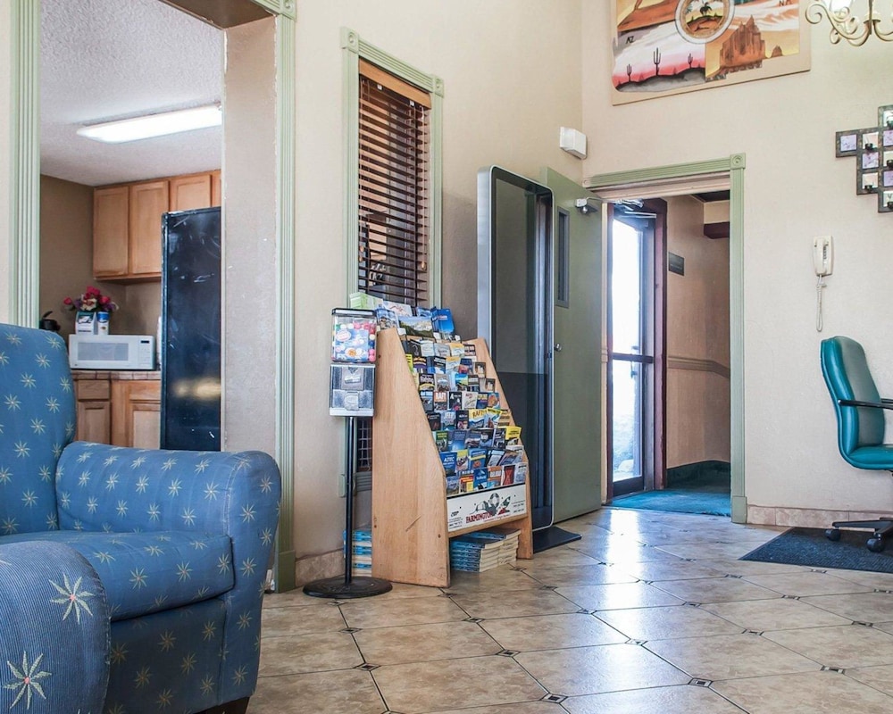 Rodeway Inn Farmingtonn, NM 27/41