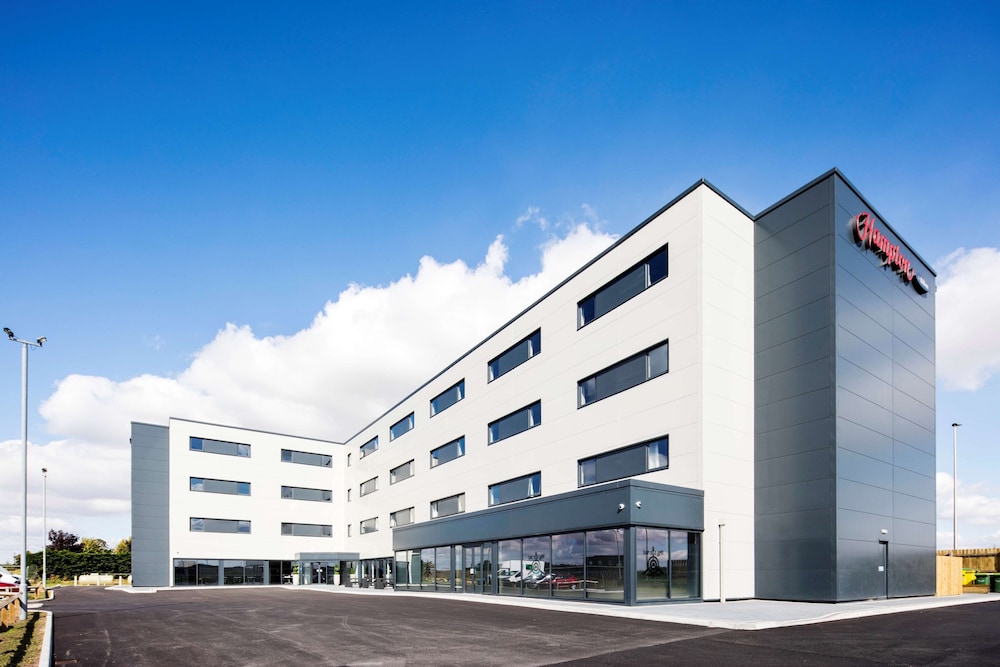 Hampton By Hilton Humberside Airport 3/38