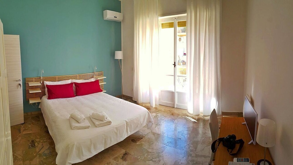 ROOM, DOUBLE BED, PRIVATE BATHROOM