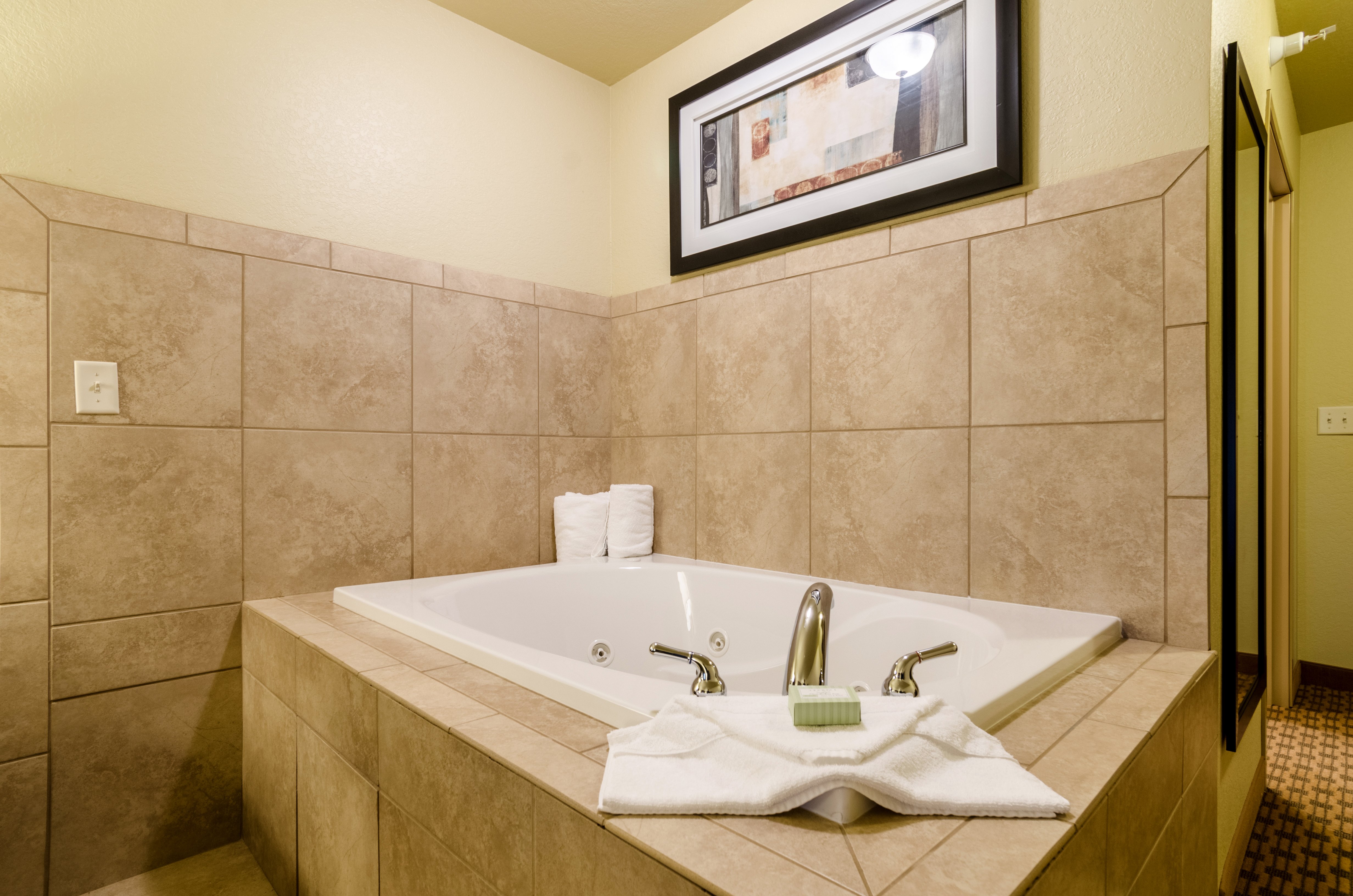 Cobblestone Inn and Suites Cambridge 36/38