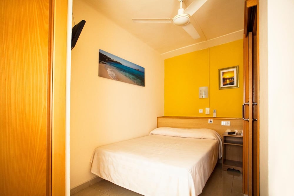 Hostal Europa Punico 9/29