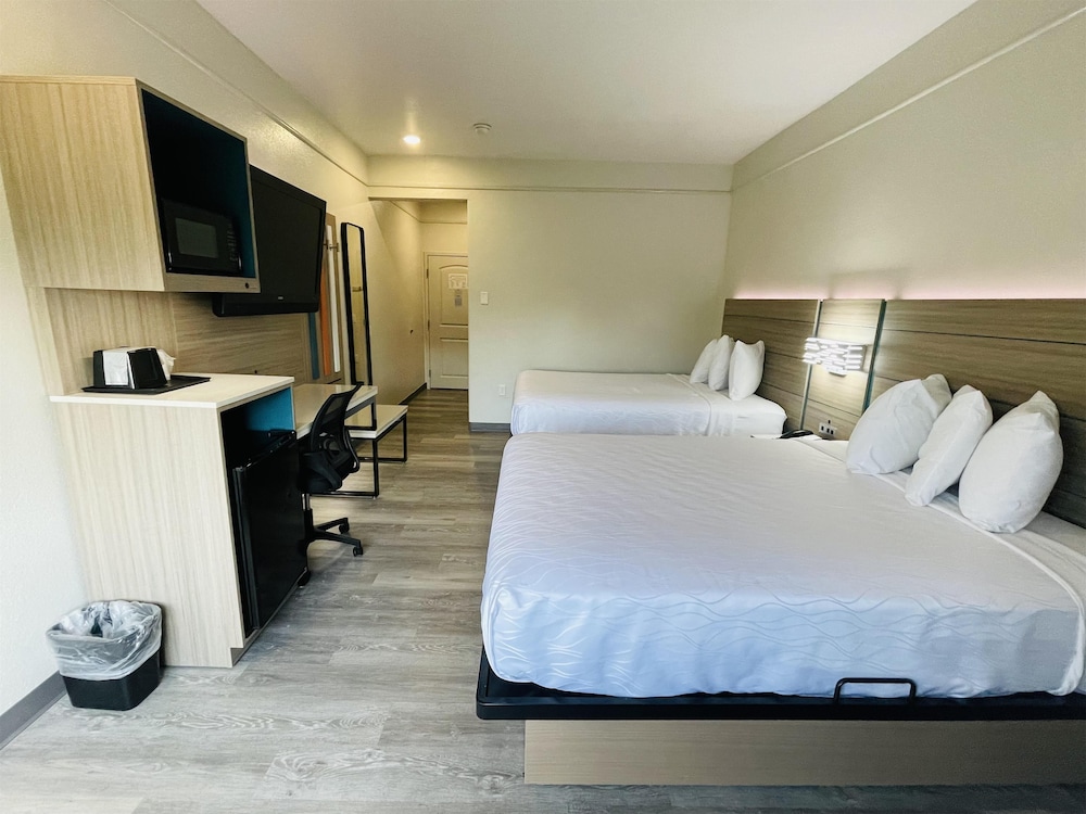 Sonesta Essential Hotel Houston-I-45 Spring 7/47