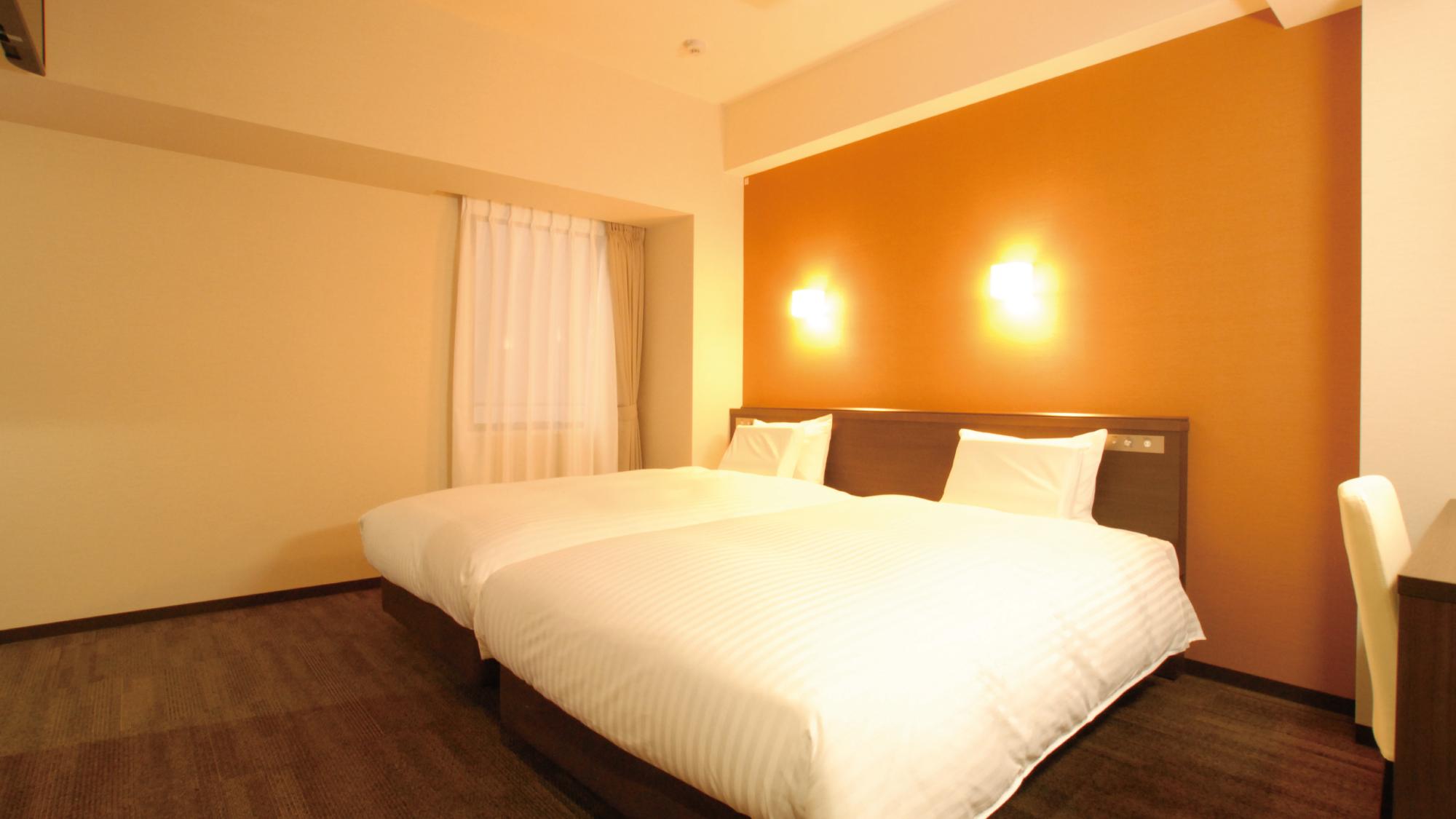 Universal, Standard, Twin Beds
