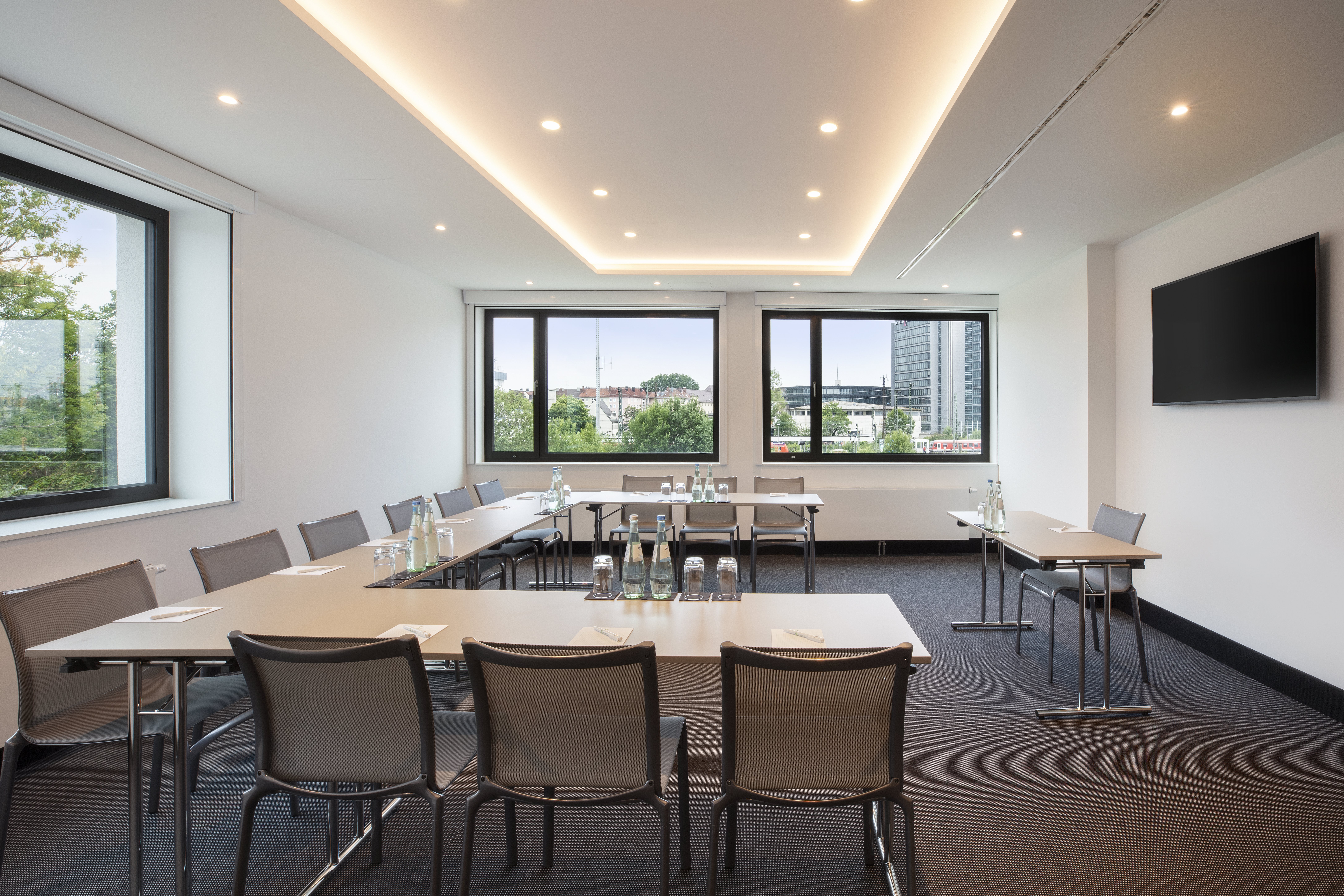 Holiday Inn Munich Leuchtenbergring, an IHG Hotel 53/63