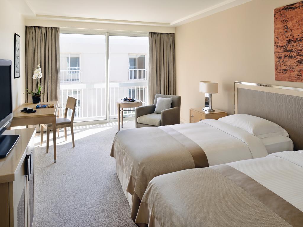 Superior, Double or Twin Bed, City View