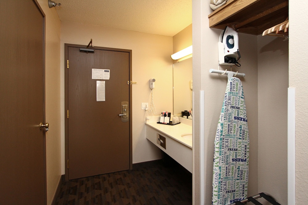 New Victorian Suites 22/66