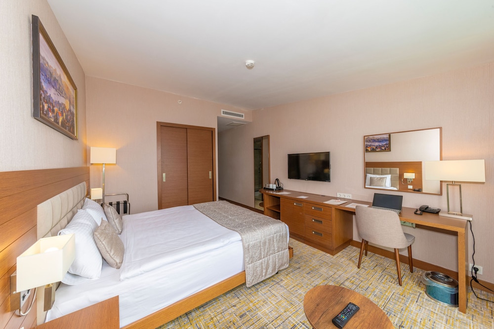SUPERIOR, DOUBLE BED